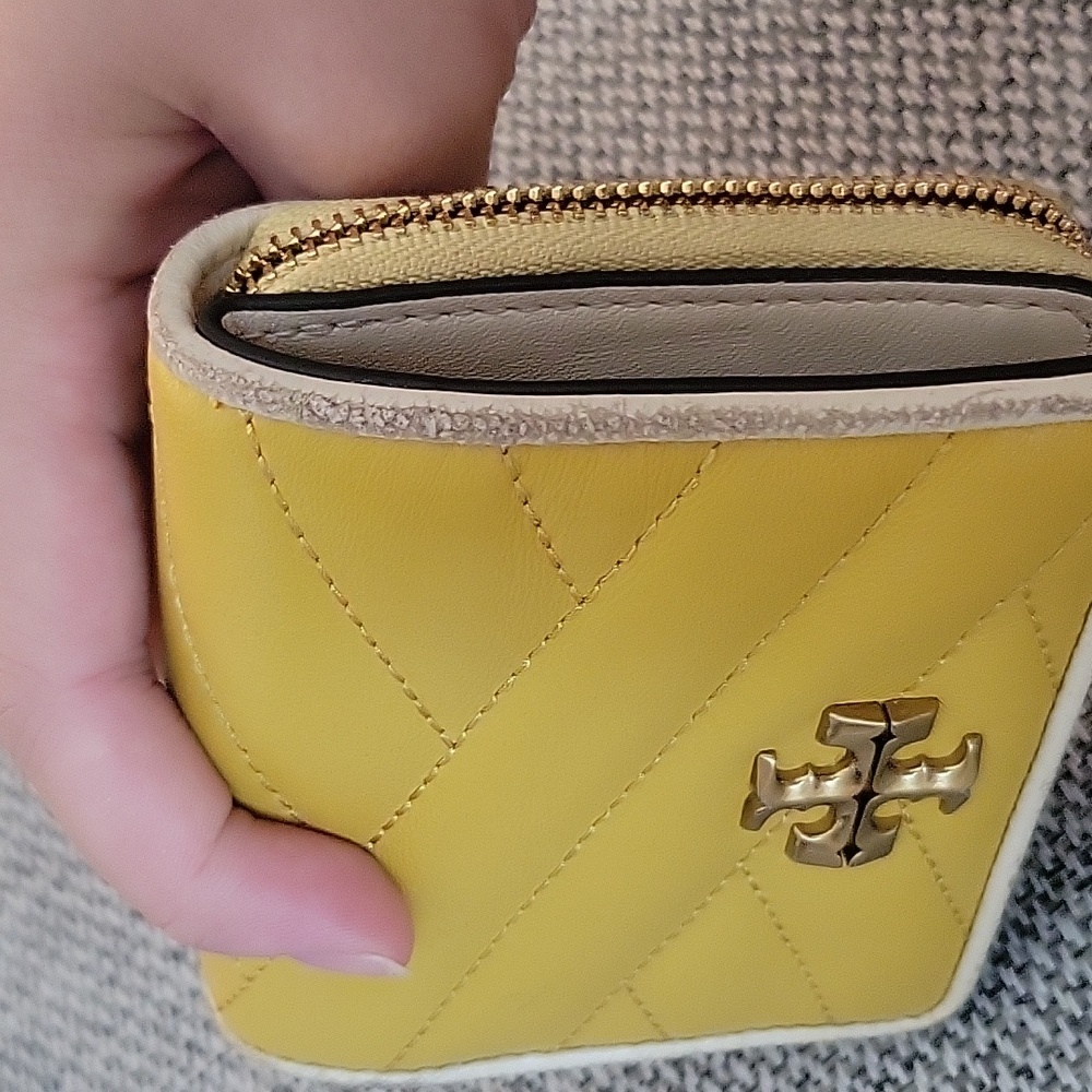 Tory Burch Yellow Quilted Wallet - Picture 7 of 7